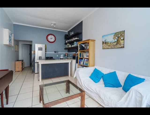 1 BEDROOM APARTMENT FOR SALE IN KENILWORTH